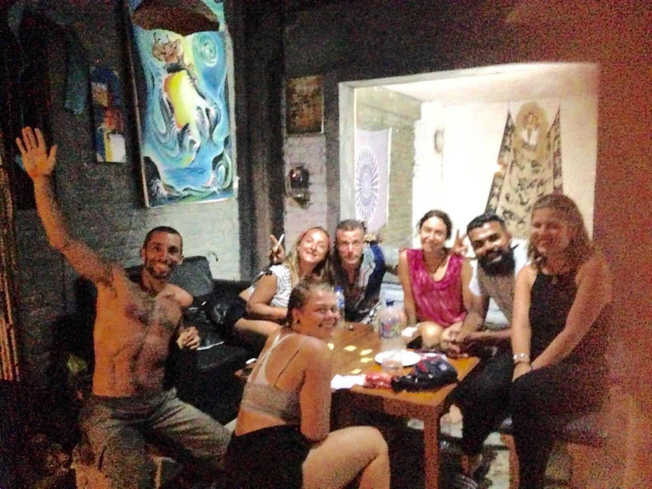 Apollo Hostel Lovina Екстериор снимка